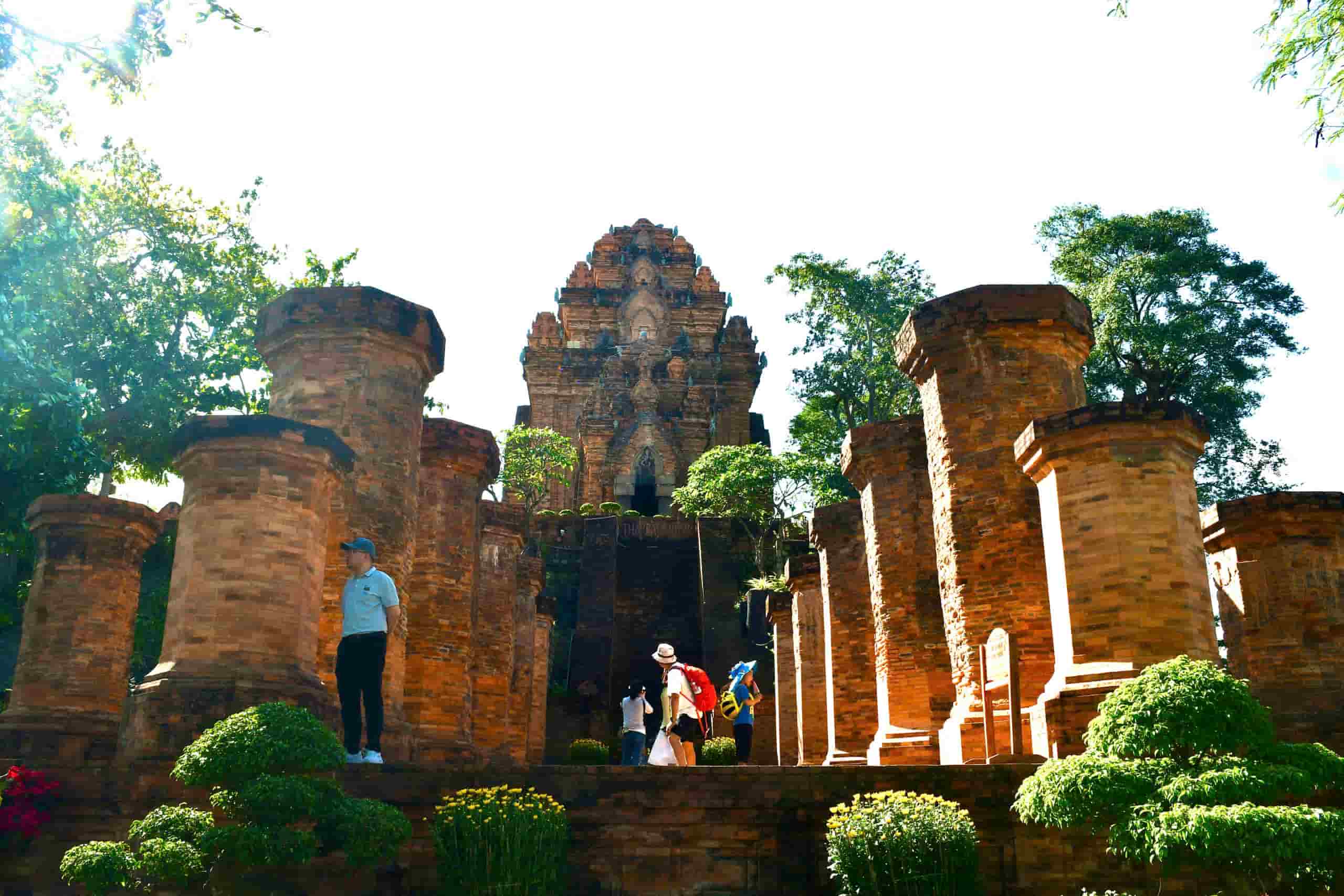 TOUR "VƯƠNG QUỐC TRĂM TRỨNG" - VI VU ĐẠI DƯƠNG XANH: NHA TRANG - KDL TRĂM TRỨNG 3N2Đ - Ảnh 16